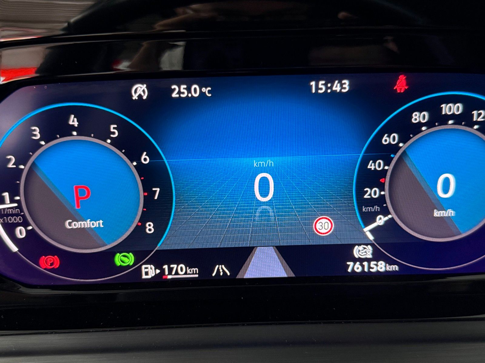 Volkswagen Golf 2.0 TSI/ACC/PANO/KAM/STHZ/AHK/MATRIX/AHK