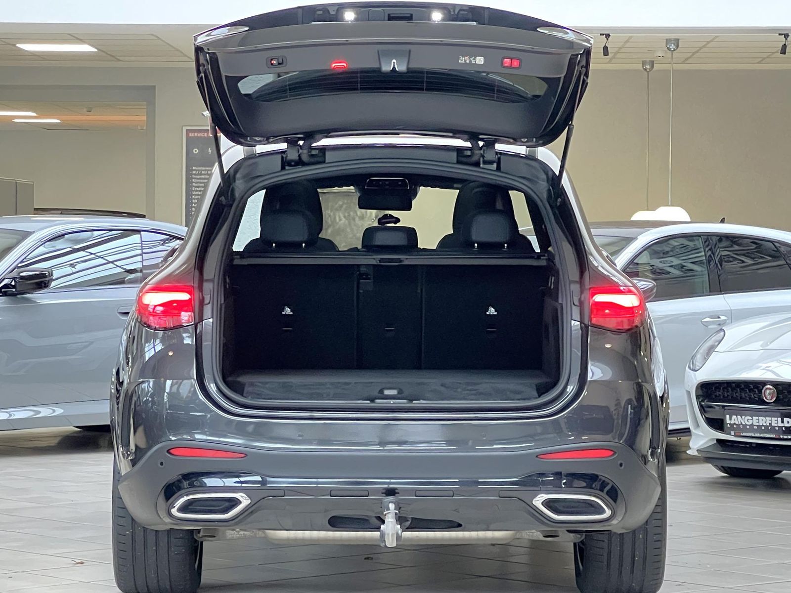 Mercedes-Benz GLC 400 e AMG PHEV 4Matic PANO AHK Night MBUX 20