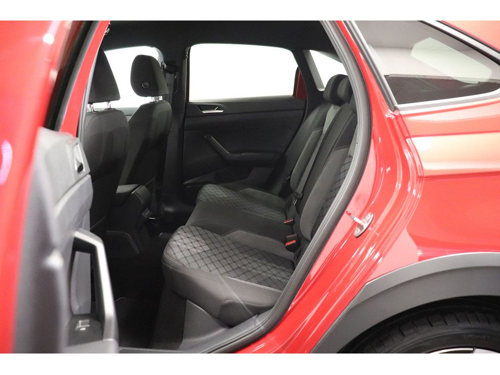Volkswagen Taigo 1.5 TSI R-Line - Samsaru's Car Outlet