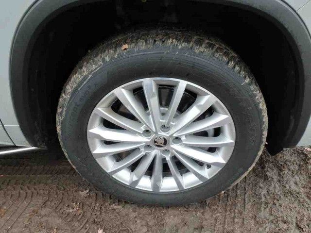 Skoda Kodiaq 2.0 TDI DSG Sportline 4x4 AHK Pano PDC RF