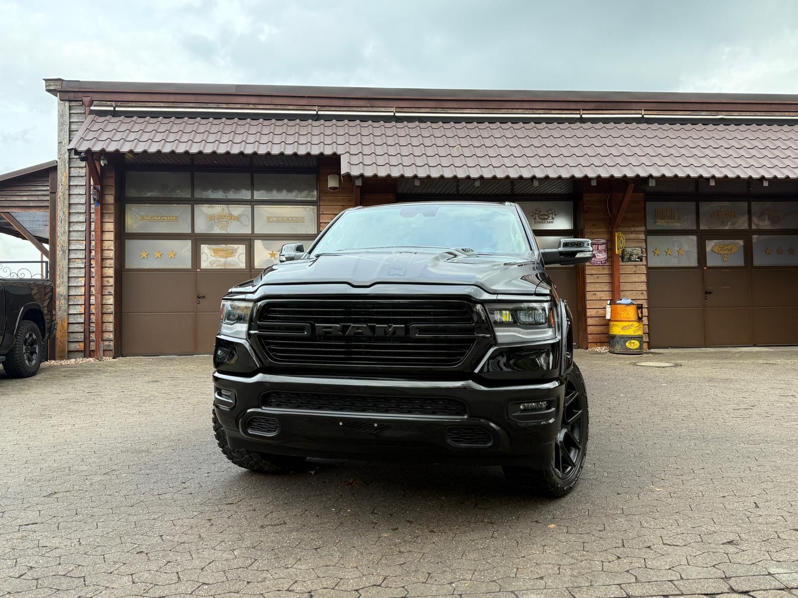 Dodge LPG*LARAMIE*OFFROAD*LIFT*AHK*NAVI*LED*GARANTIE*