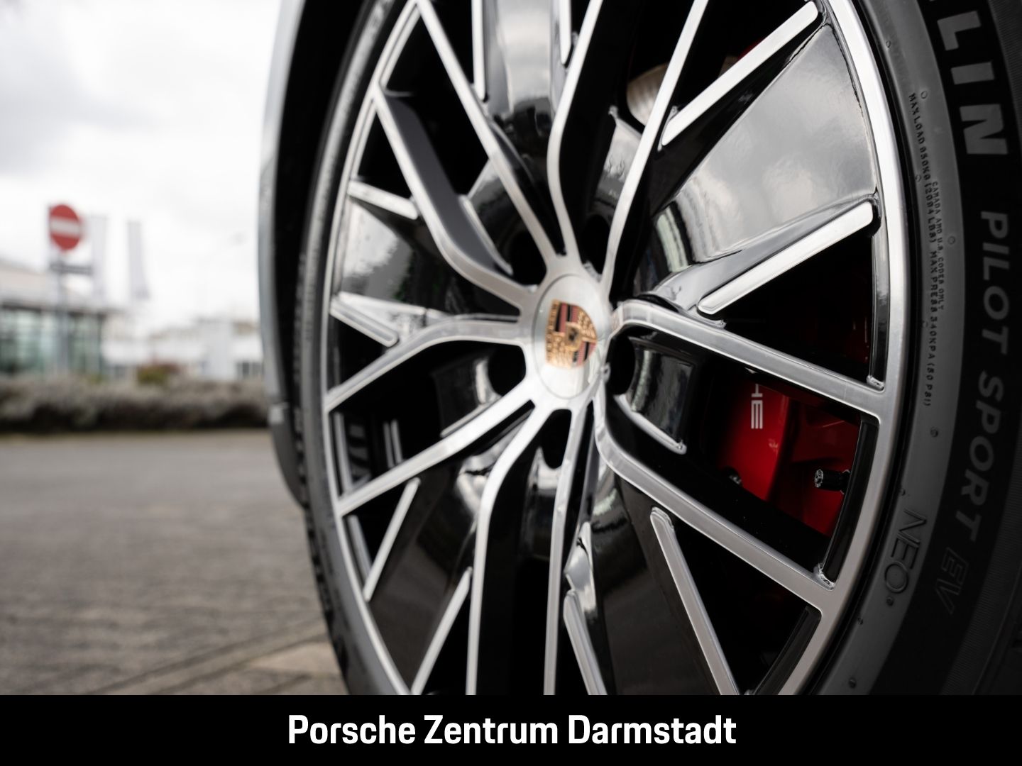 Porsche Macan 4S - Samsaru's Car Outlet
