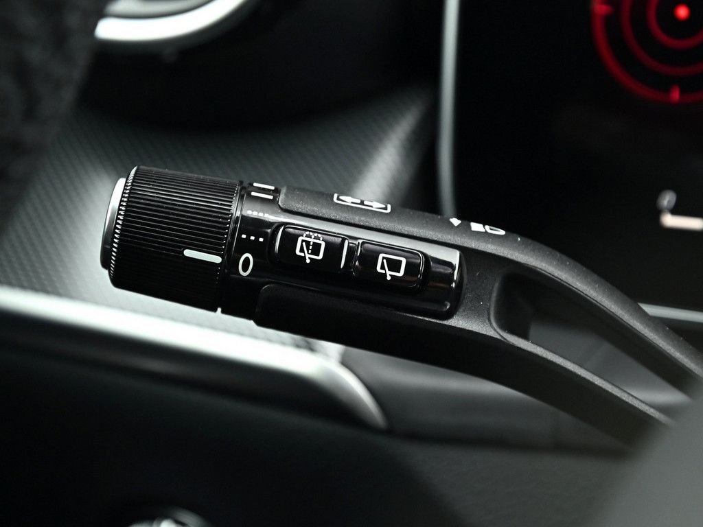 Mercedes-Benz GLC 220 d 4M AMG Line NIGHT HUD LED NAVI KAMERA