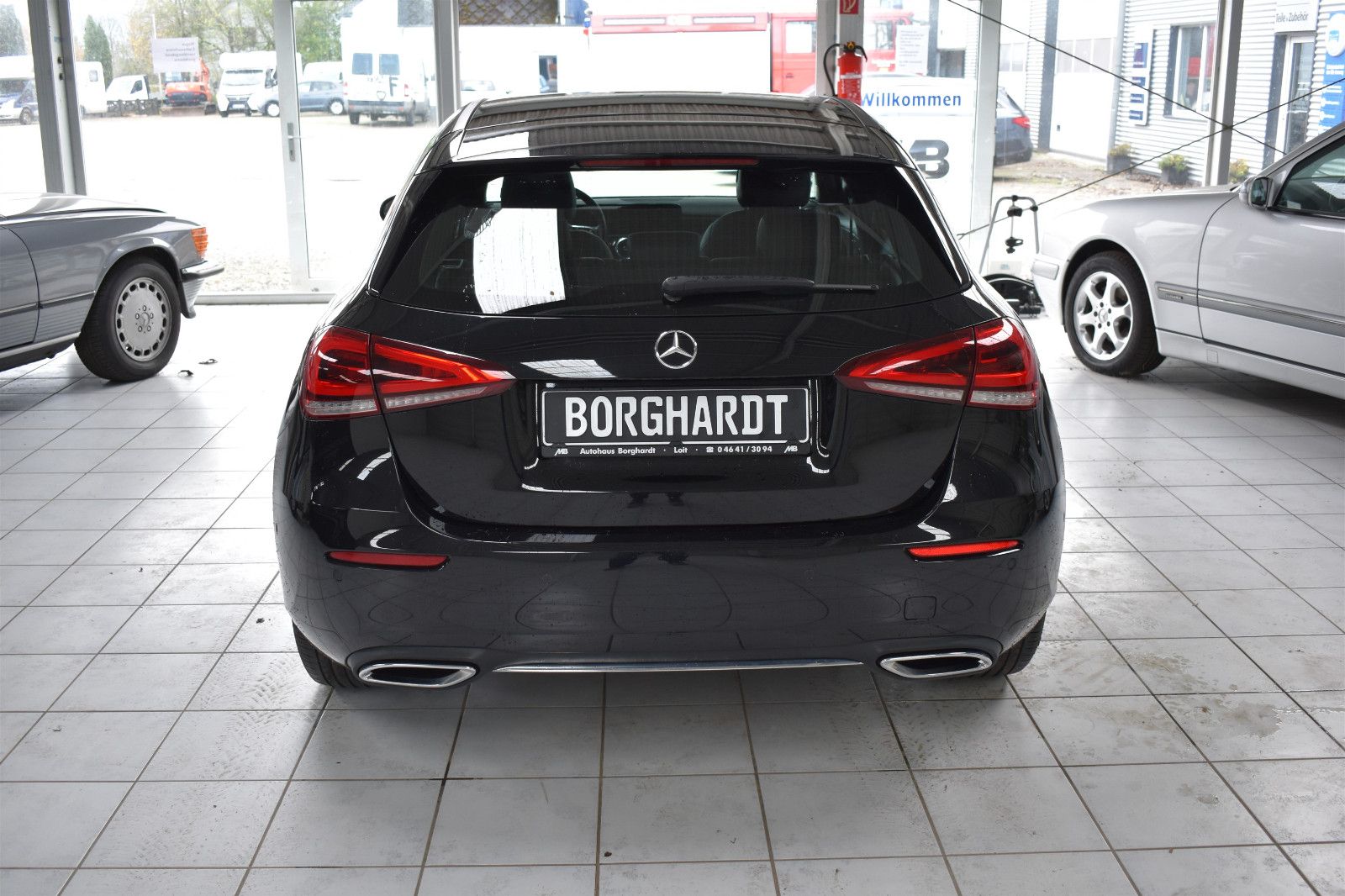 Mercedes-Benz A 180 - Samsaru's Car Outlet