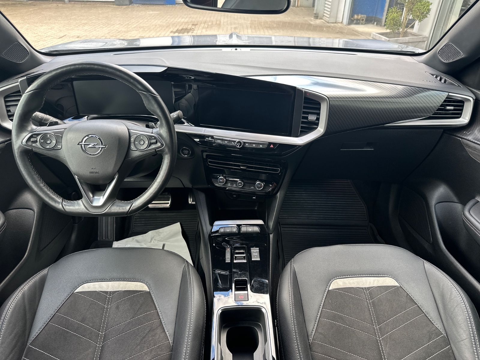 Opel Mokka Ultimate - Samsaru's Car Outlet