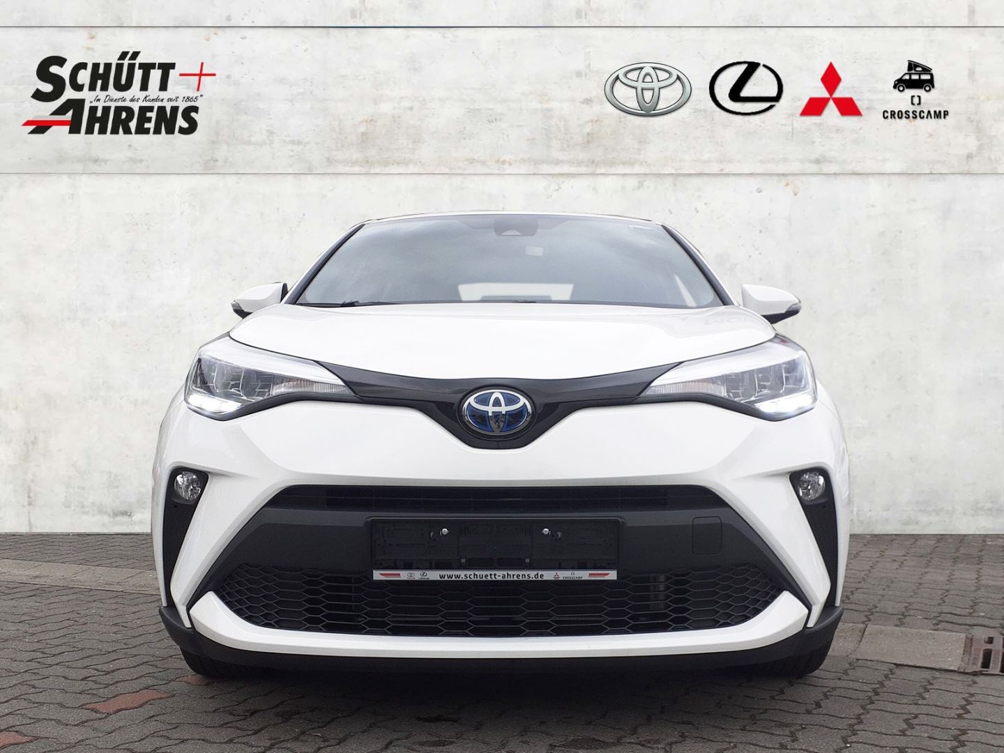 Toyota C-HR 1.8-l-Hybrid Flow - Samsaru's Car Outlet