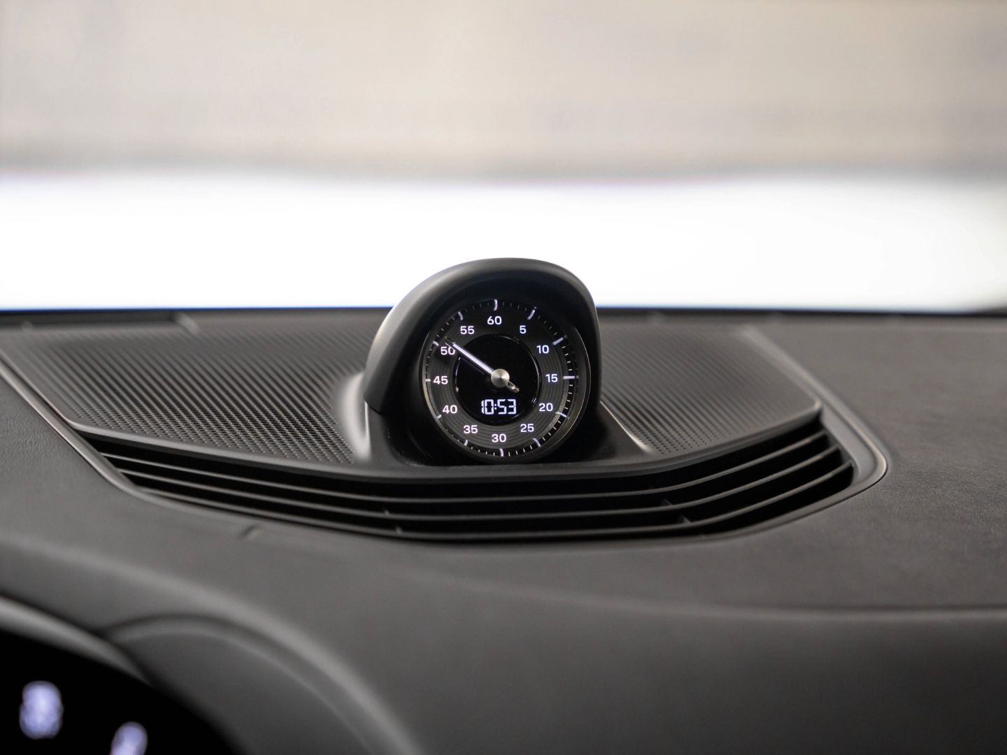 Porsche Taycan Turbo Burmester InnoDrive Massage HD-Matr
