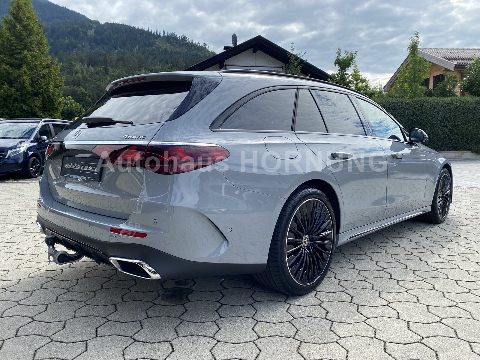 Mercedes-Benz E 450d 4M AMG AIR DIGI HUD AHK NIGHT 360° PANOSD