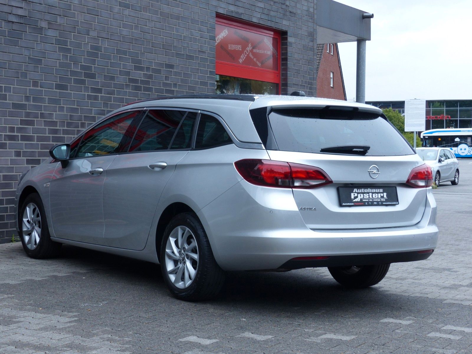 Opel Astra K Sports Tourer BusinessElegance - Samsaru's Car Outlet