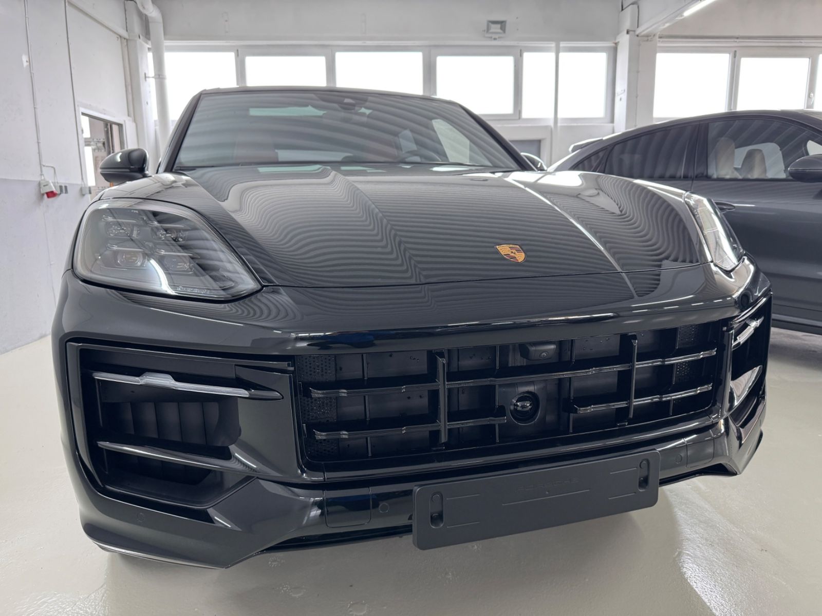 Porsche Cayenne E-Hybrid /Mod.2025/Sport Paket Lp160.500