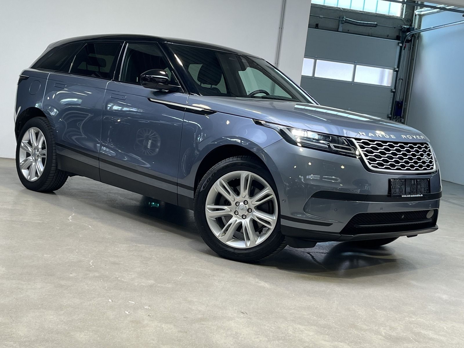 Range Rover Velar - Samsaru's Car Outlet