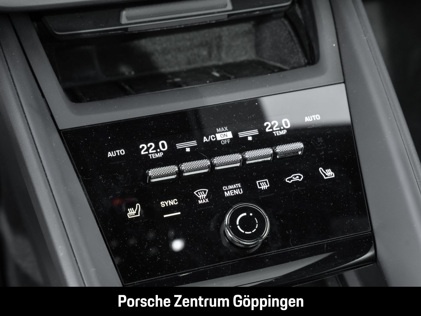 Porsche Macan 4 BOSE InnoDrive LED-Matrix Panoramadach