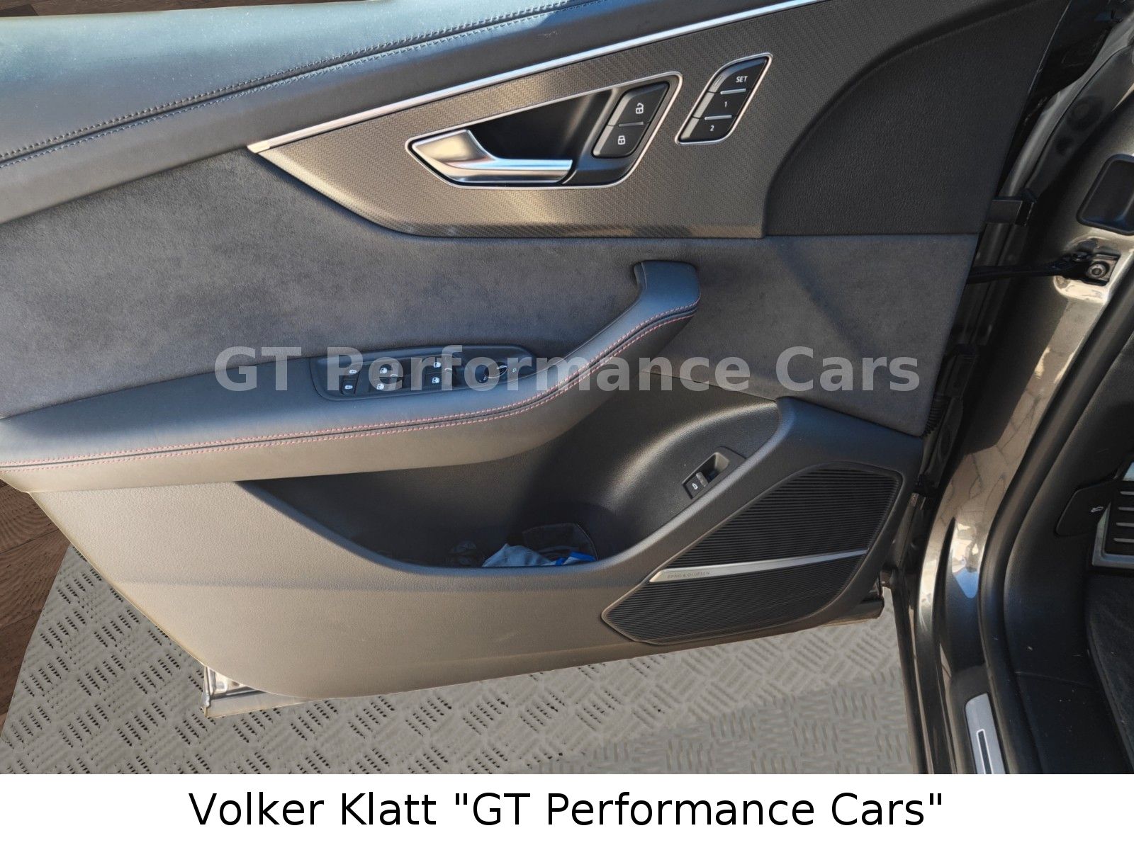 Audi RSQ8 4.0 TFSI quattro*Stdhzg*Keramik-Bremse*AHK*