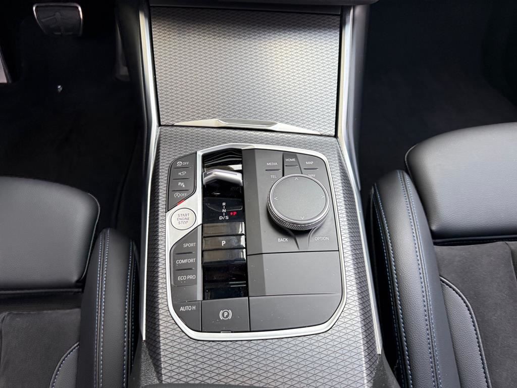 BMW 330i xDrive M Sport Pro AHK+Pano+ACC+Standhzg+