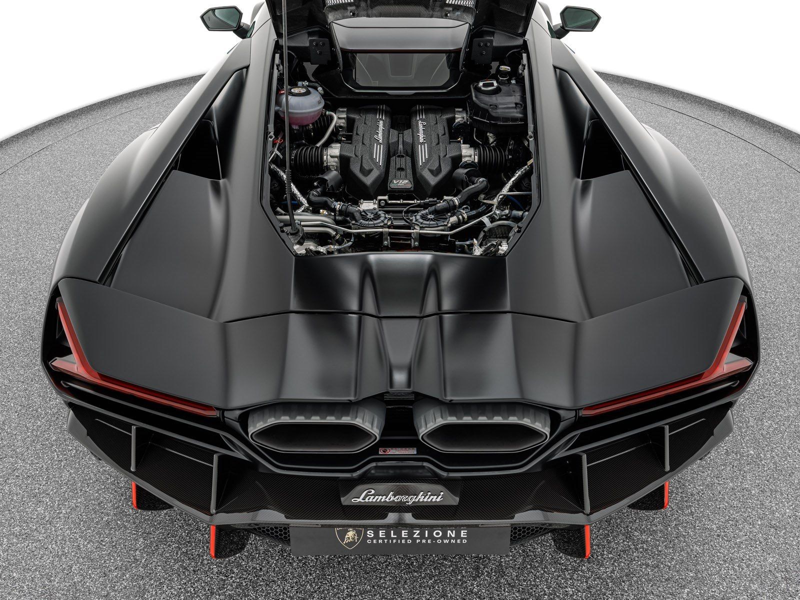 Lamborghini Revuelto