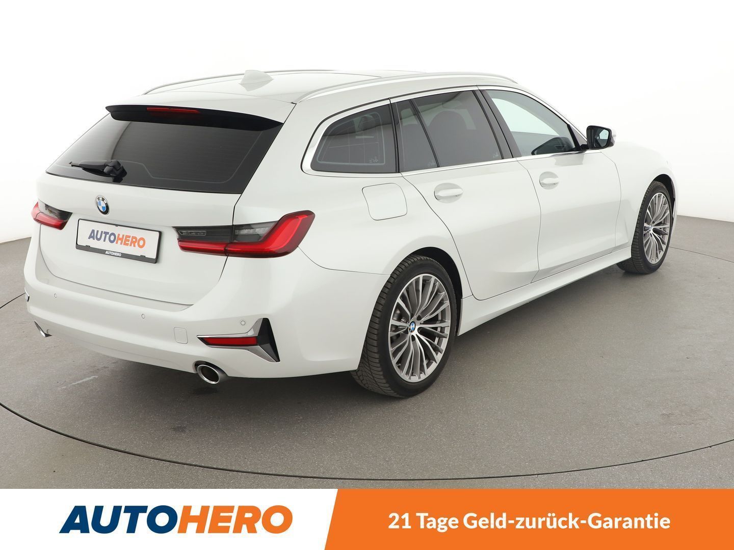 BMW 330d Luxury Line - Samsaru's Car Outlet