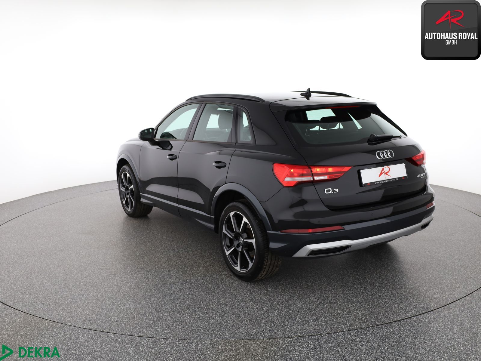 Audi Q3 45 TFSI qu S LINE 19ZOLL ACC,KEYLESS,AHK,1.HD