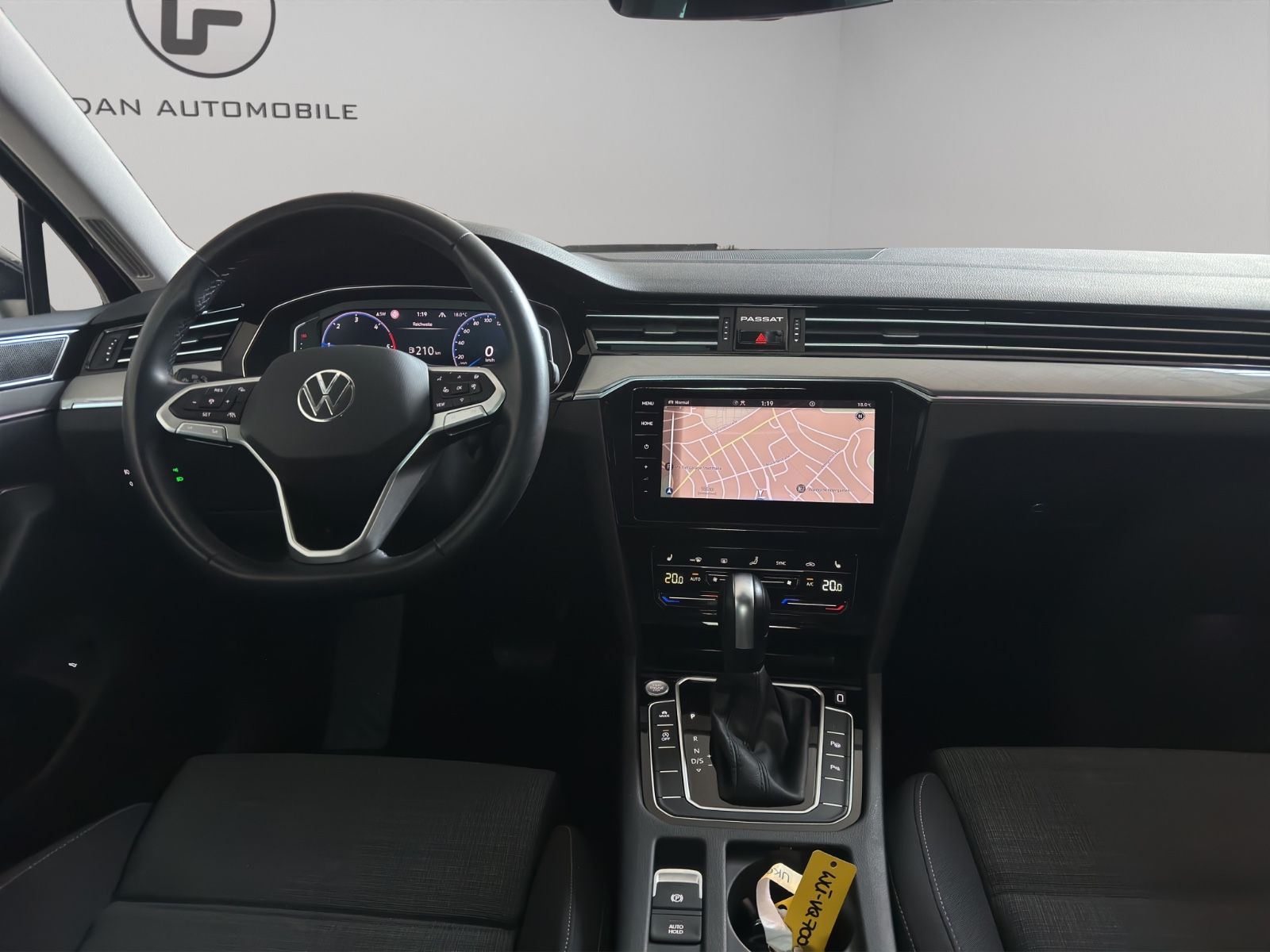 Volkswagen Passat Lim. Business - Samsaru's Car Outlet