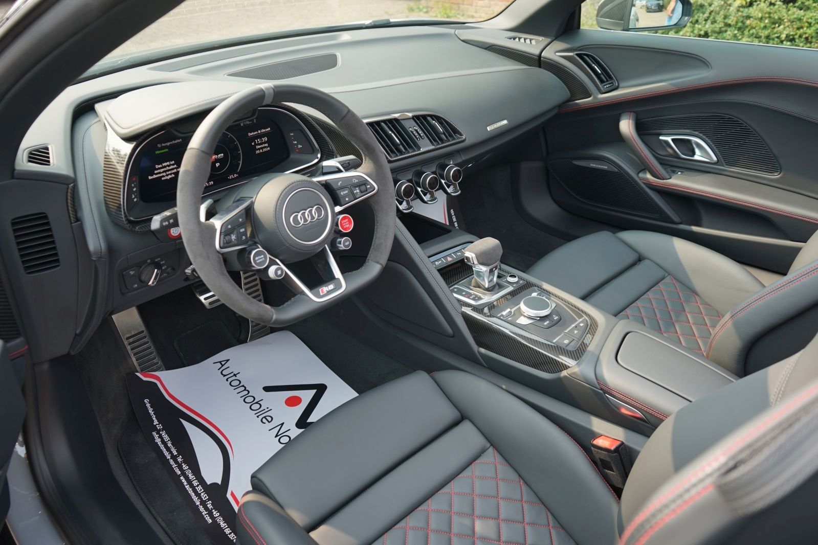 Audi R8 Spyder 5.2 FSI Quattro Performance - Samsaru's Car Outlet