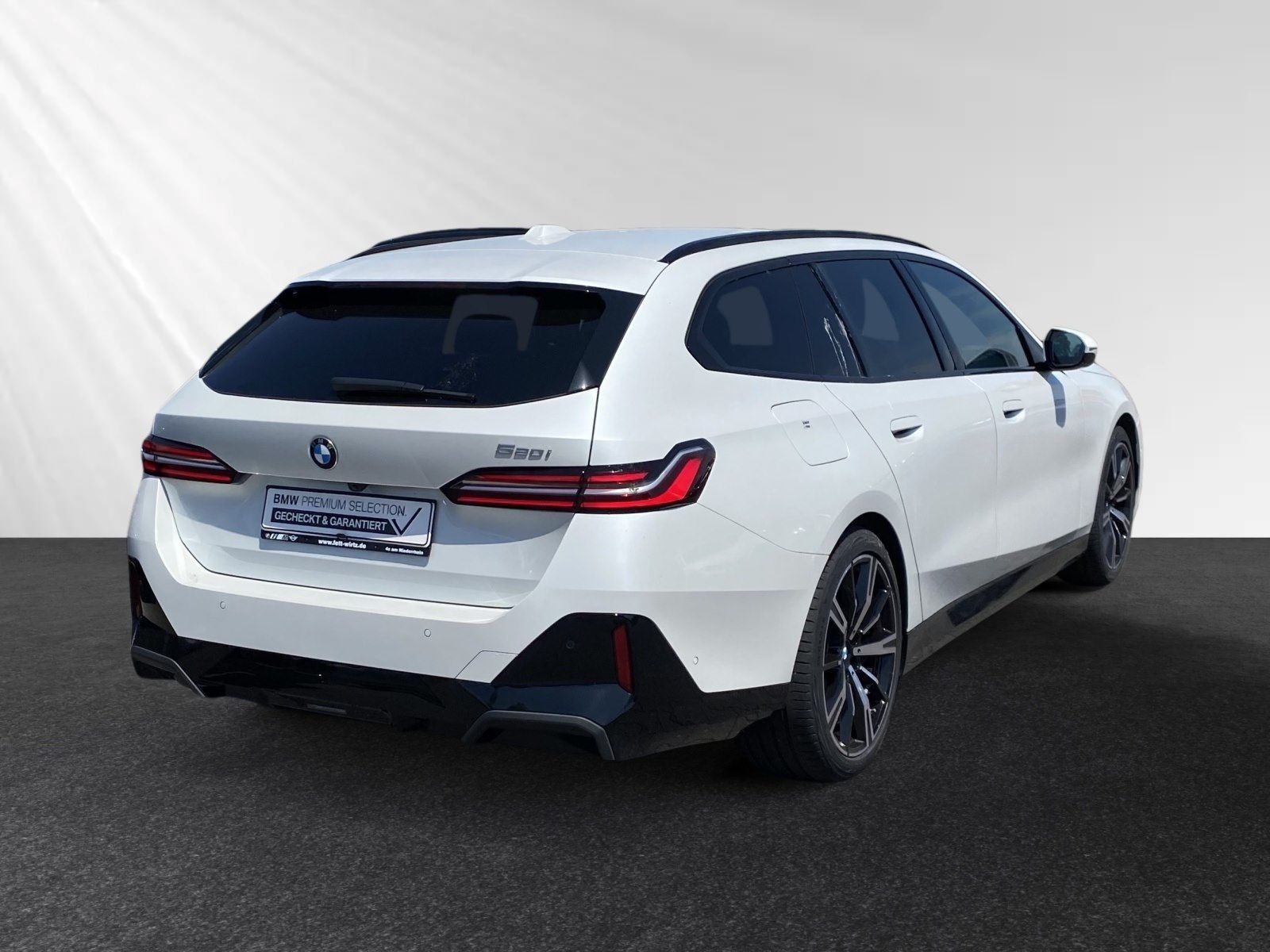 BMW 520i Touring Inkl. € 1.190 Zubehörbonus* Lr. 449