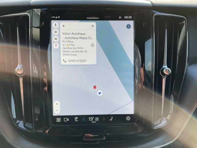 Volvo XC60 B4 Core - Samsaru's Car Outlet
