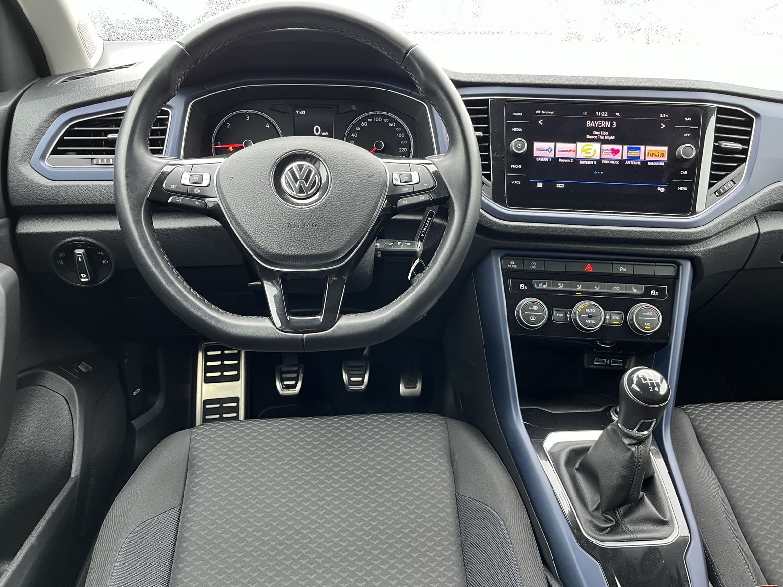 Volkswagen T-Roc 1.6 TDI UNITED - Samsaru's Car Outlet