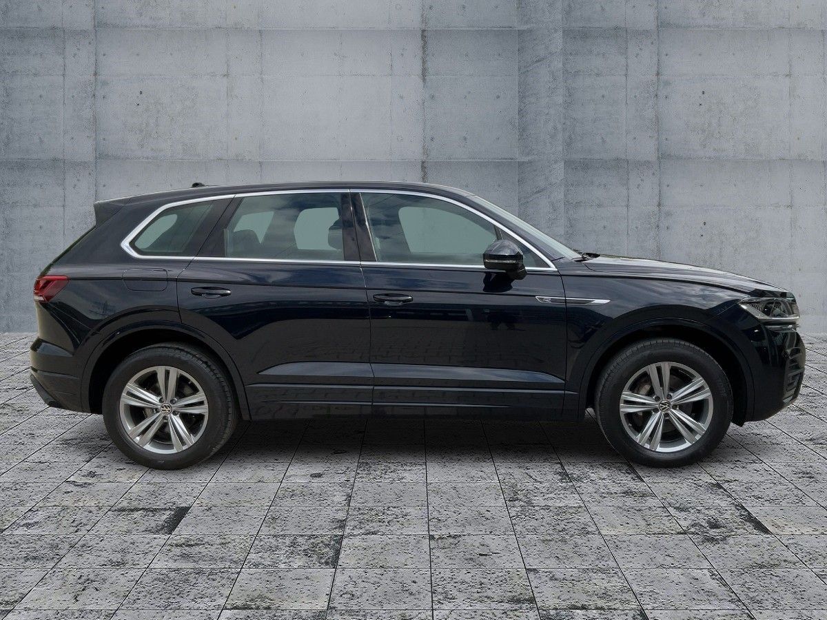 Volkswagen Touareg 3.0 TDI 4M R-LINE - Samsaru's Car Outlet