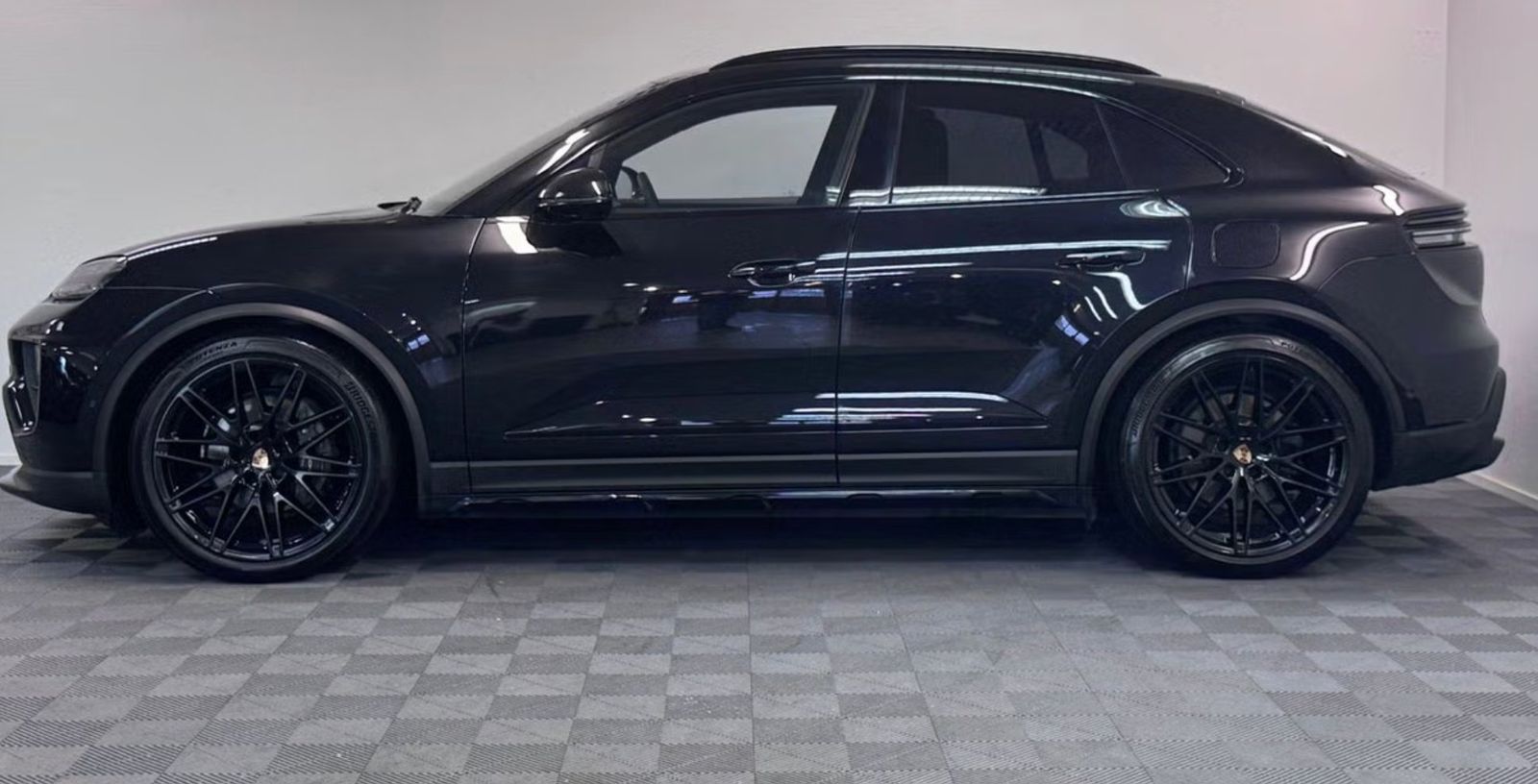Porsche Macan Electric AHK*360°*LED MATRIX Scheinwerfer
