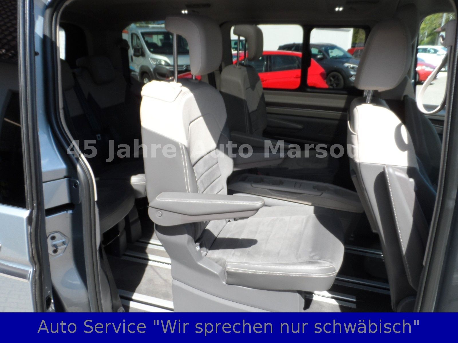 Volkswagen T7 Multivan Style - Samsaru's Car Outlet