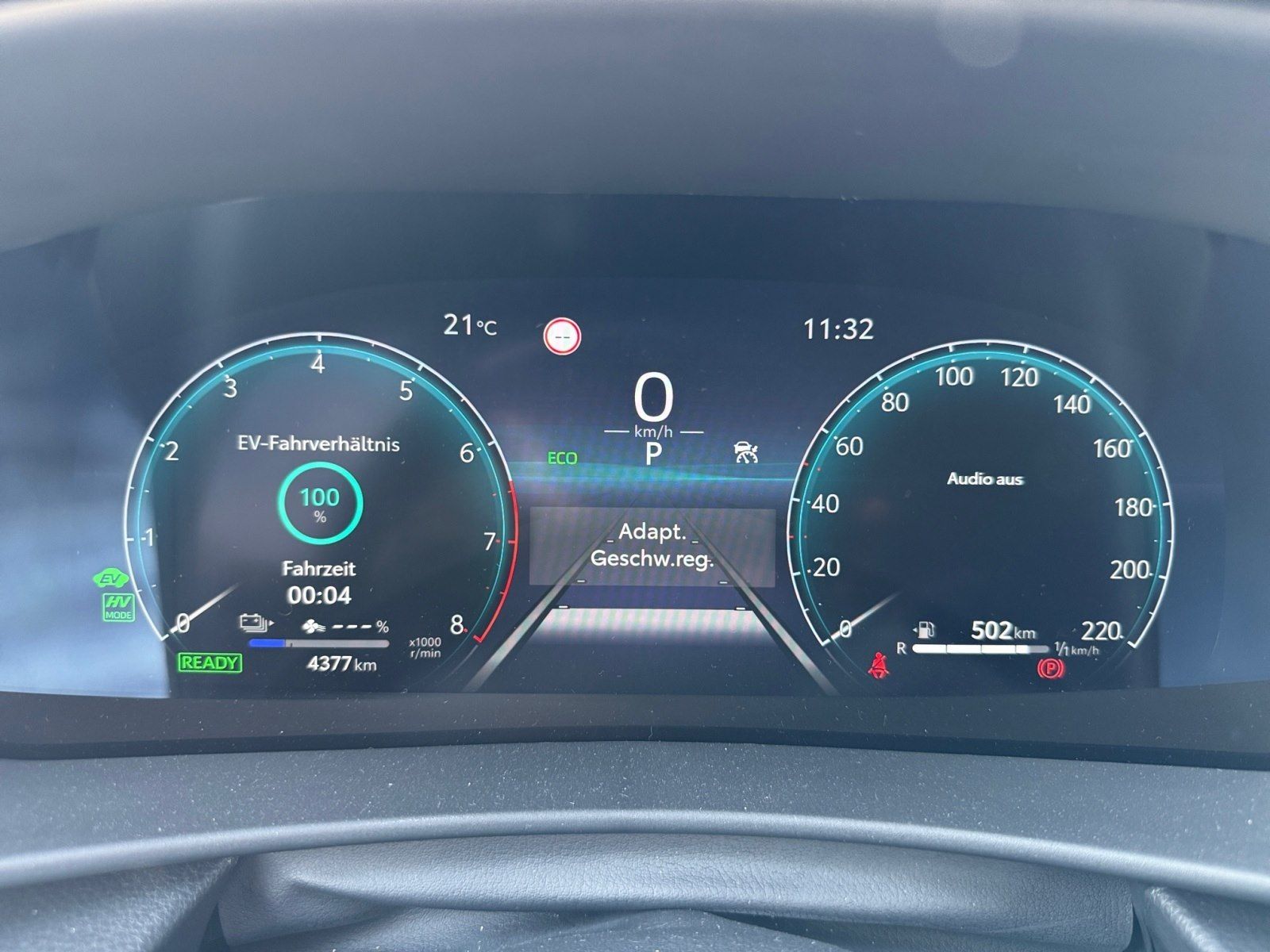 Toyota C-HR PHEV 2.0 Plug-In Hybrid Teamplayer