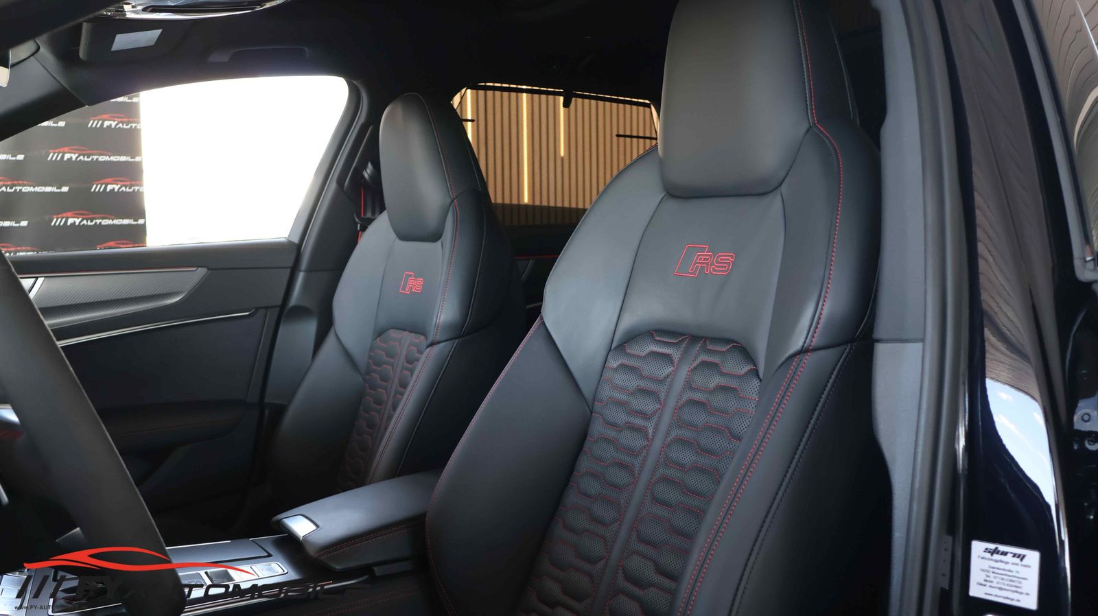 Audi RS6 4.0 TFSI quattro Keramic* Pano* AHK* Carbon