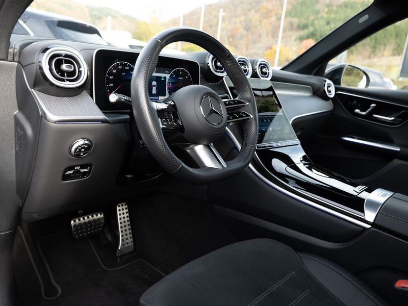 Mercedes-Benz GLC 300 d 4M AMG-Sport/Pano/AHK/Night/Distr/20'