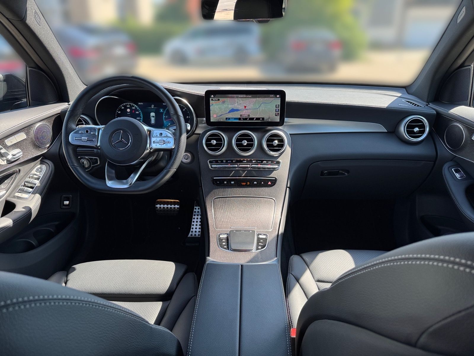 Mercedes-Benz GLC 400d 4Matic AMG-Line - Samsaru's Car Outlet