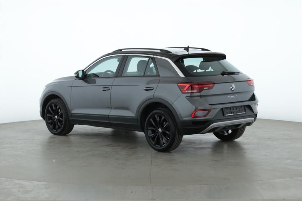 Volkswagen T-Roc Life 1.5 TSI DSG - Samsaru's Car Outlet