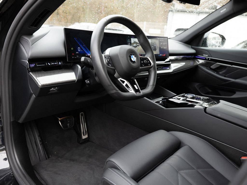 BMW 520d Touring M-Sport AHK HUD LED SITZBELÜFTUNG