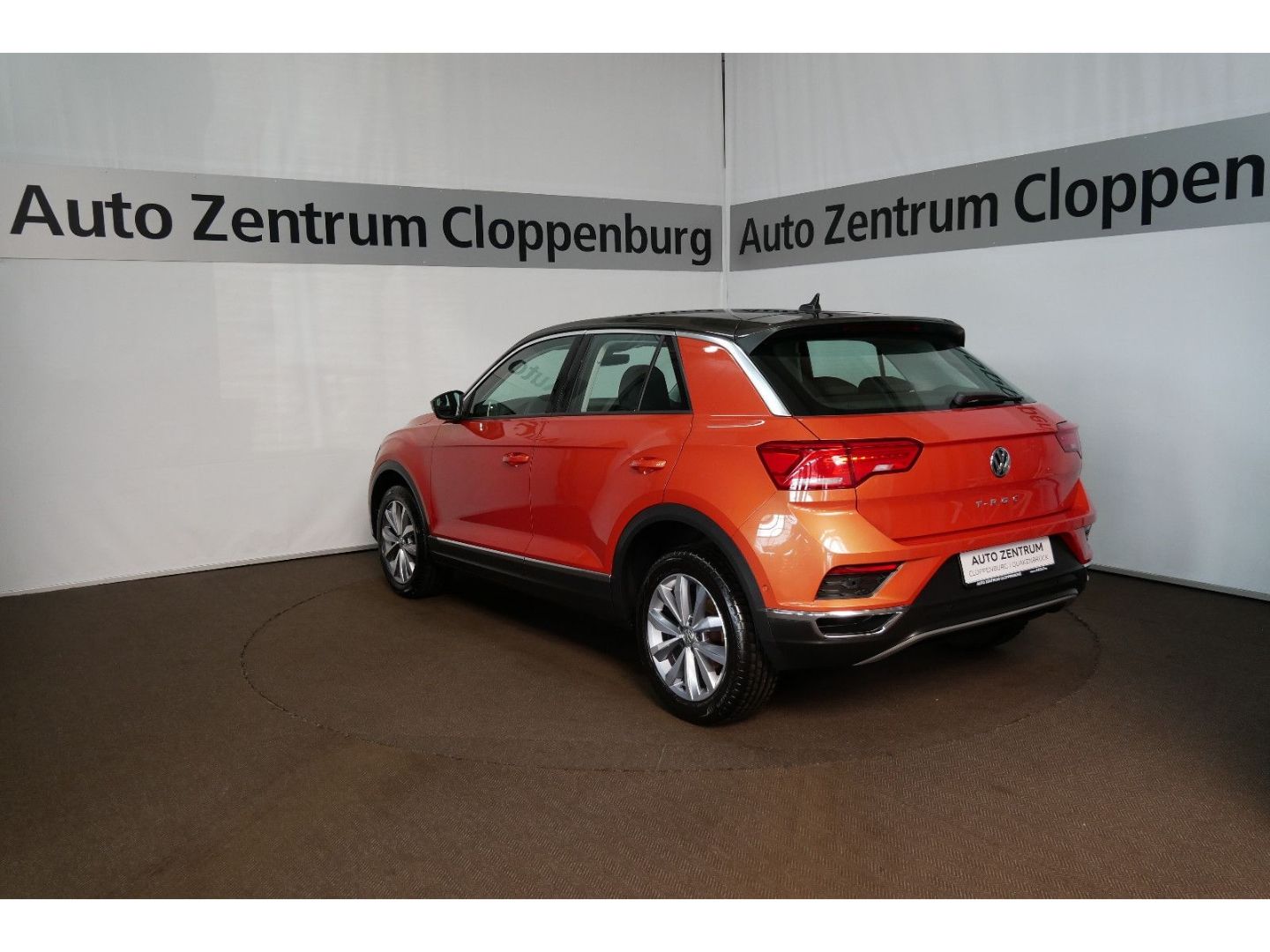 Volkswagen T-Roc Style TSI - Samsaru's Car Outlet