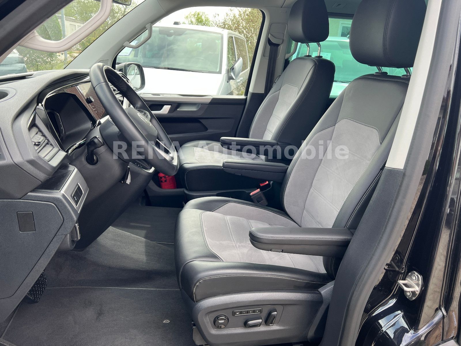 Volkswagen T6 Multivan 4motion - Samsaru's Car Outlet