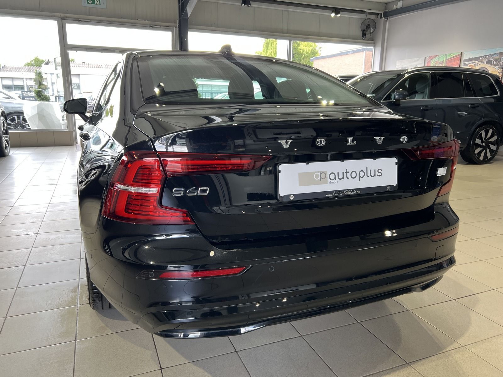 Volvo S60 T8 Ultimate Dark Recharge AWD 360° HeadUp
