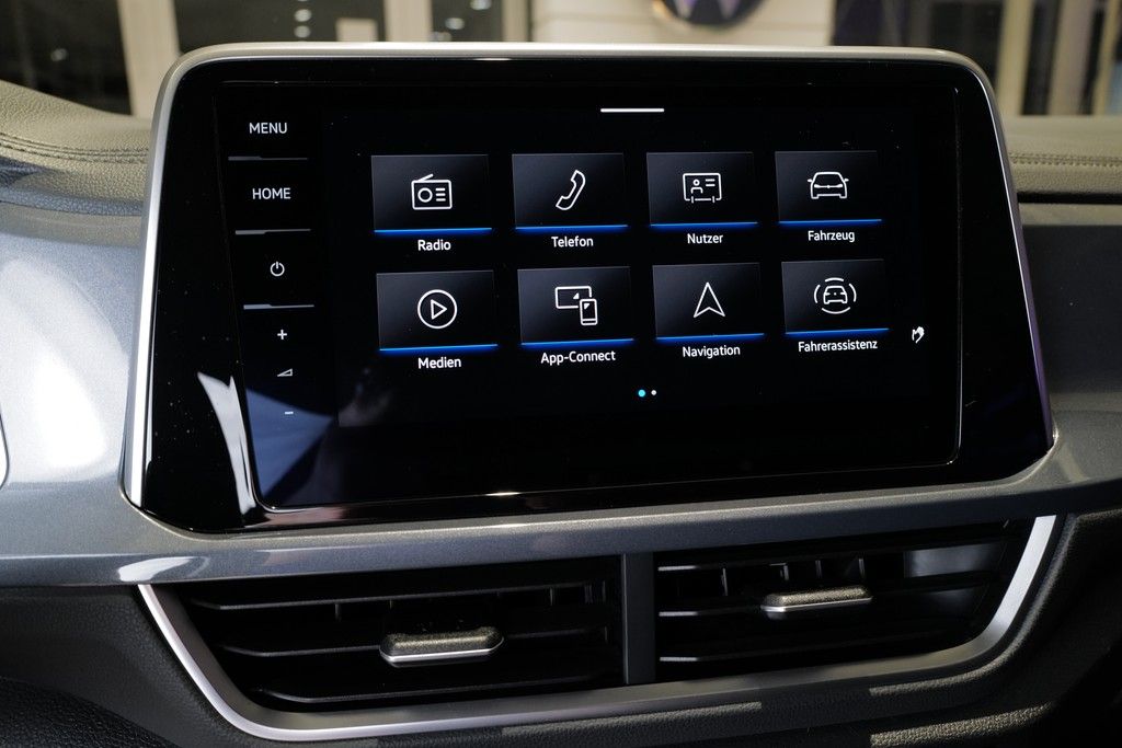 Volkswagen T-Roc 1.5TSI DSG Style - Samsaru's Car Outlet