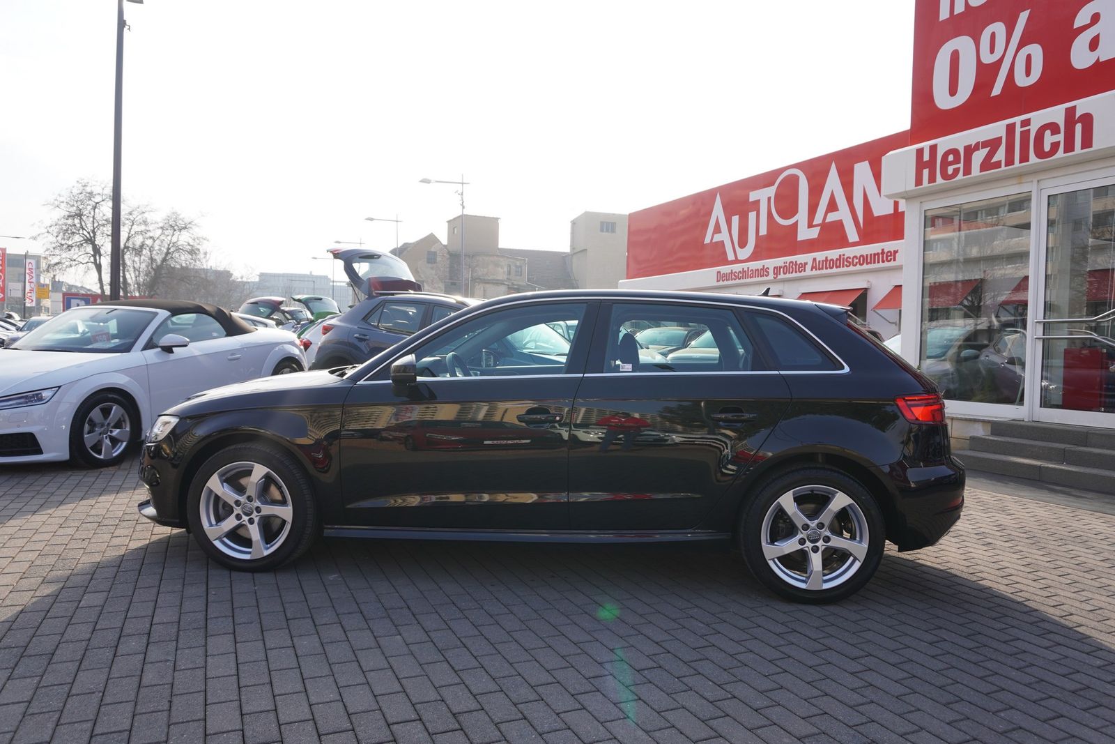 Audi A3 Sportback 40 e-tron sport S-Tronic - Samsaru's Car Outlet