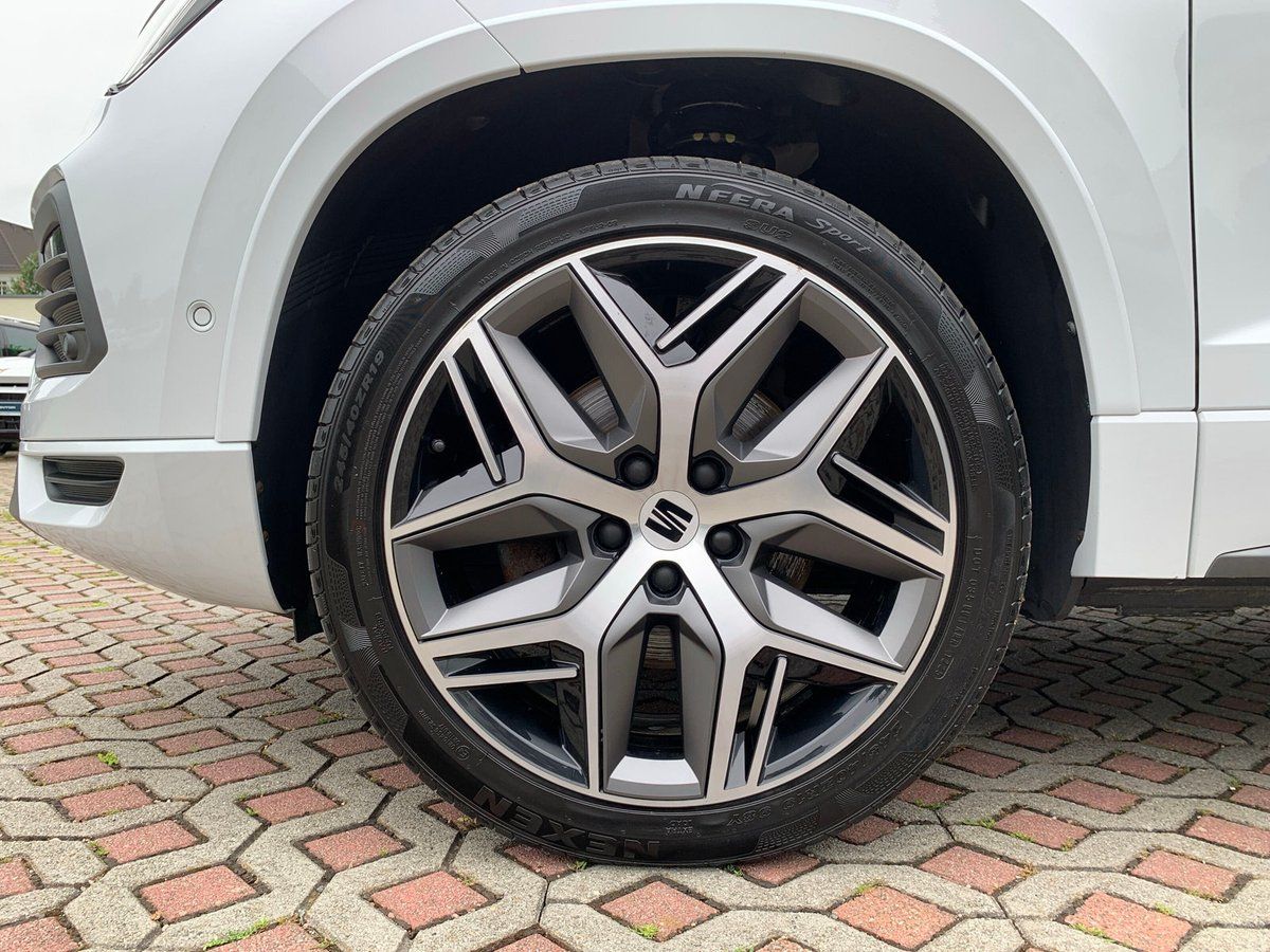 Seat Ateca FR 2.0 TSI DSG 4Drive AHK+NAVI+KAMERA+SHZ+
