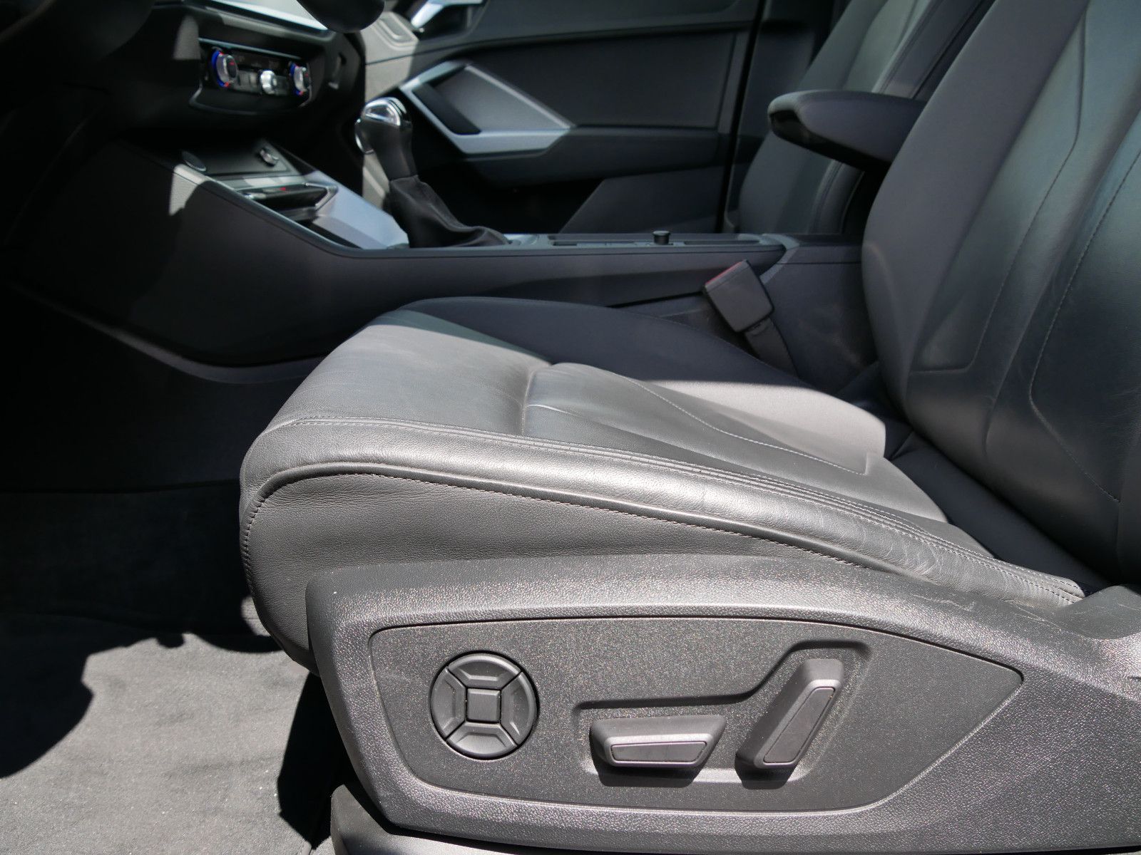 Audi Q3 Sportback 45 TFSI quattro - Samsaru's Car Outlet