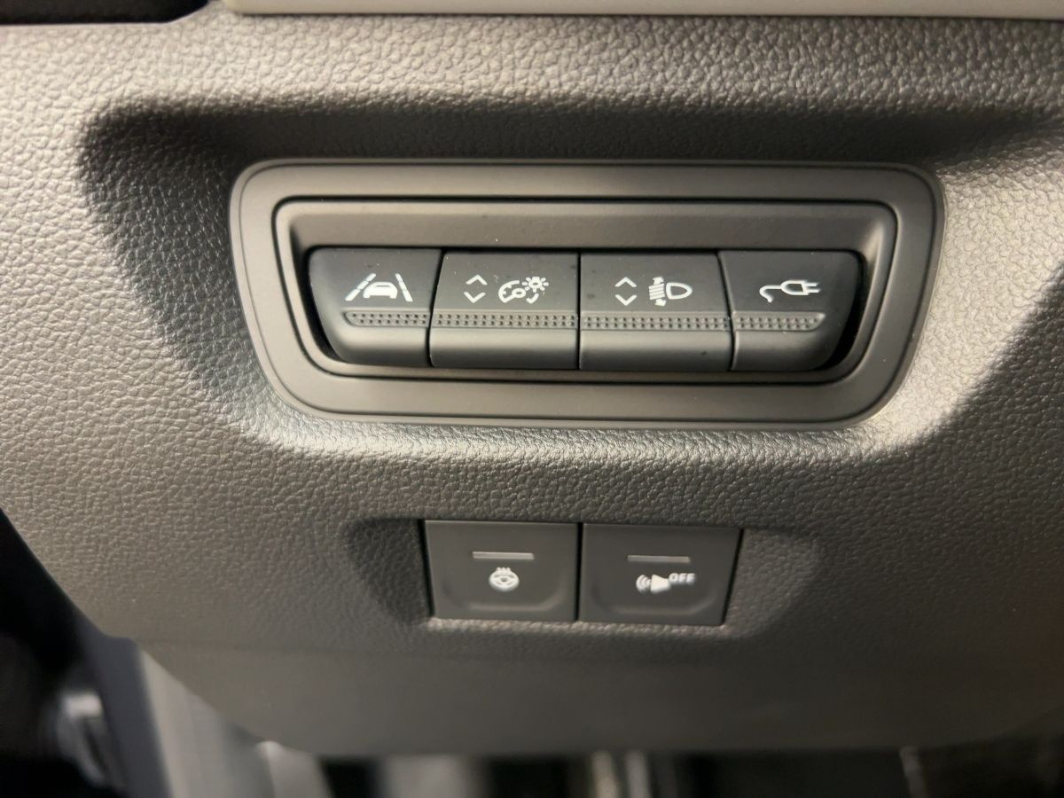 Renault ZOE EXPERIENCE R135 50kWh - Samsaru's Car Outlet