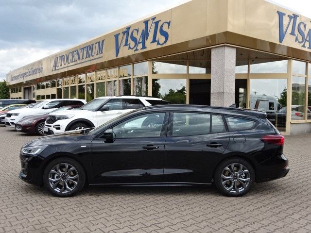 Ford Focus ST-Line Kombi 1.5L EcoBlu AHK B&O ErgoSitz