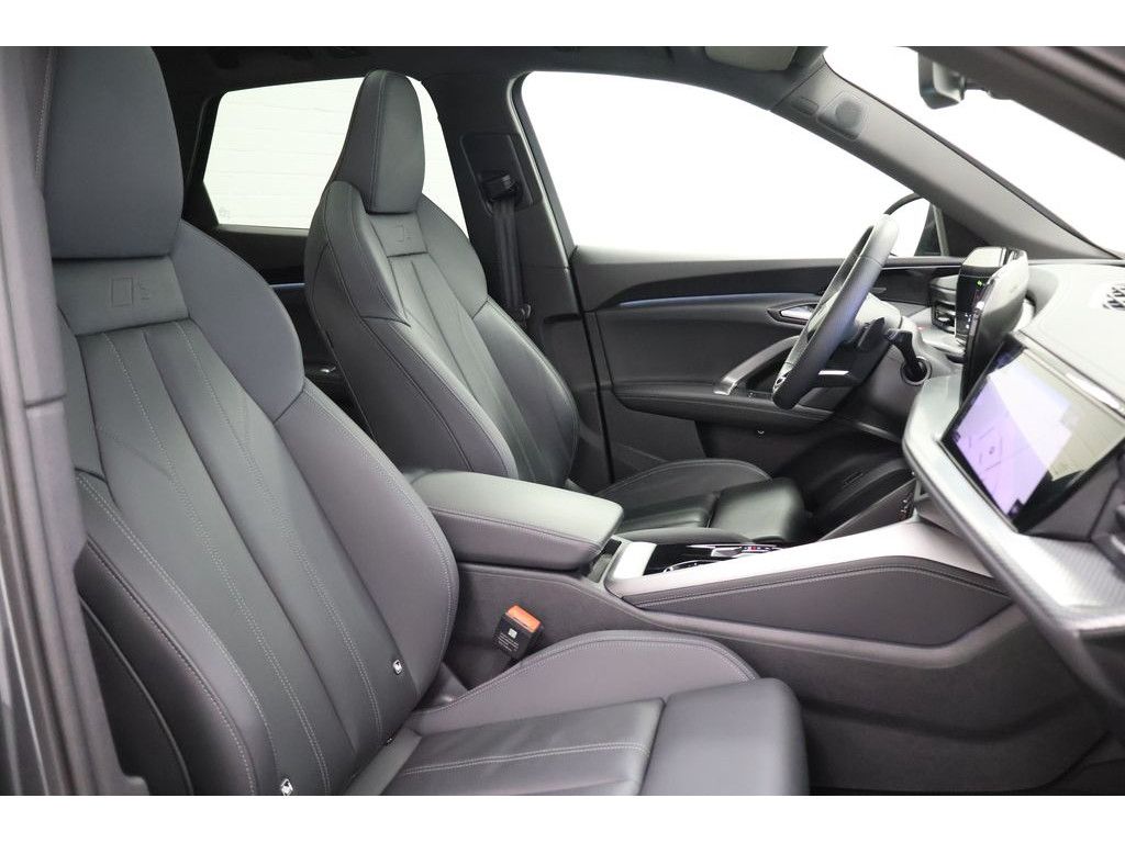 Audi Q5 2.0 TDI quattro S-line S-tronic,Navi,LED,AHK
