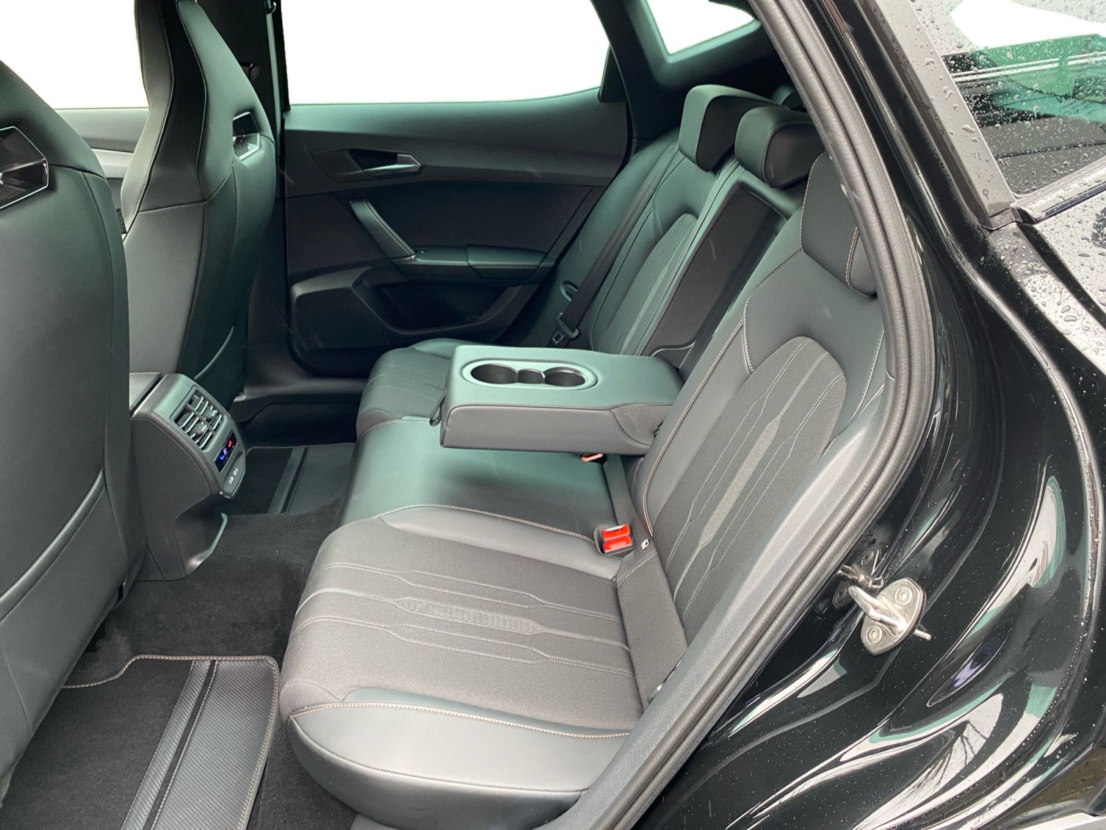 Cupra Formentor 1.4 e-HYBRID DSG VZ LED Navi AHK CAM