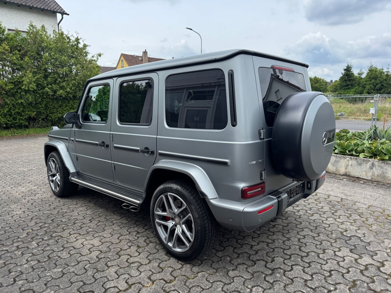 Mercedes-Benz G 63 AMG - Samsaru's Car Outlet