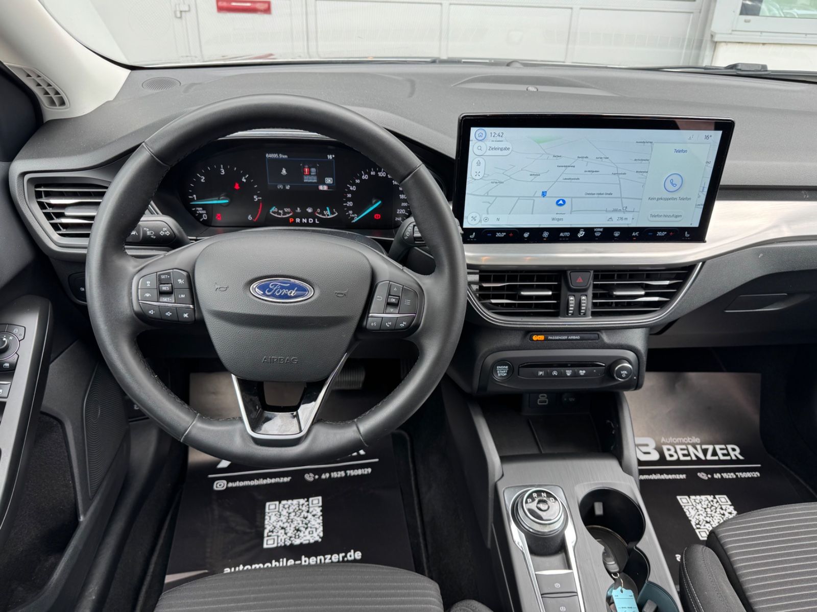 Ford Focus Turnier Titanium/PANO/AHK/R-Cam/CarPlay/1H