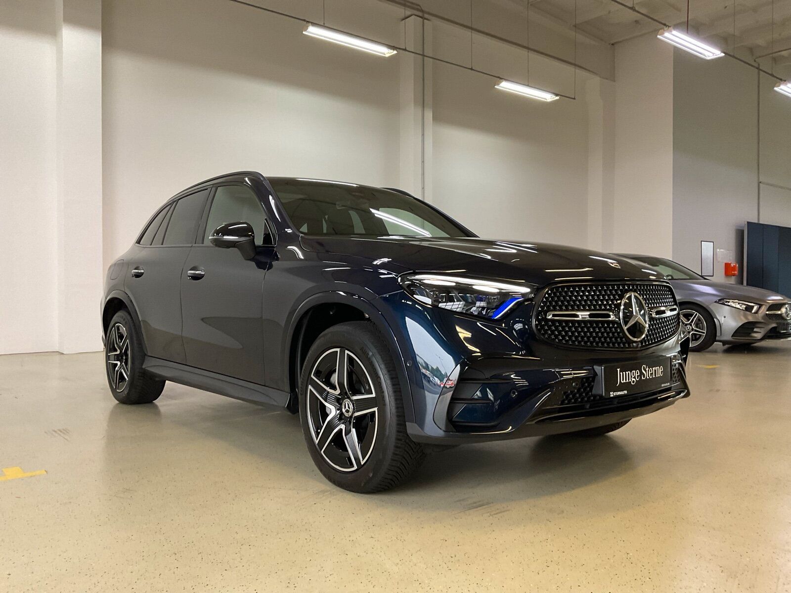 Mercedes-Benz GLC 300 de 4MATIC - Samsaru's Car Outlet