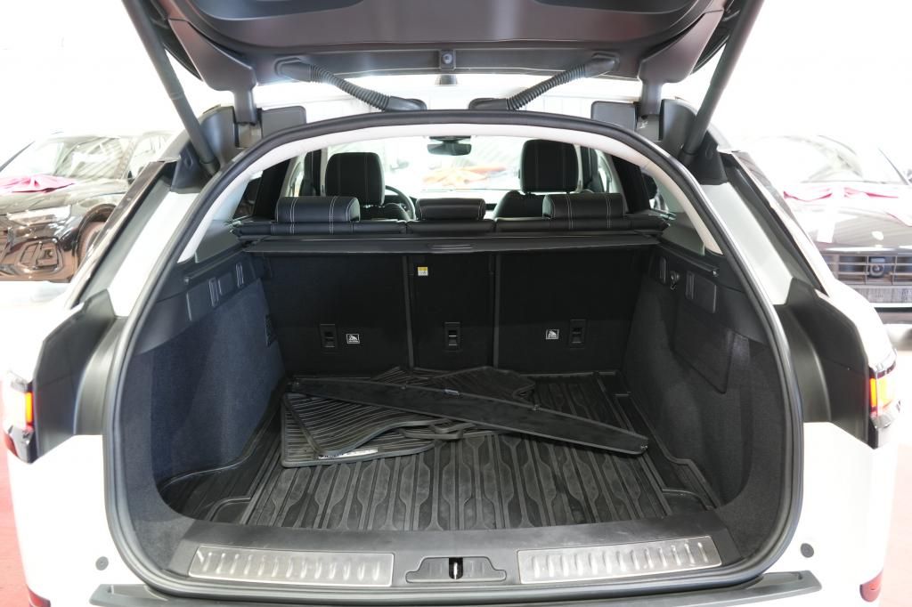 Range Rover Velar 2.0 4WD - Samsaru's Car Outlet